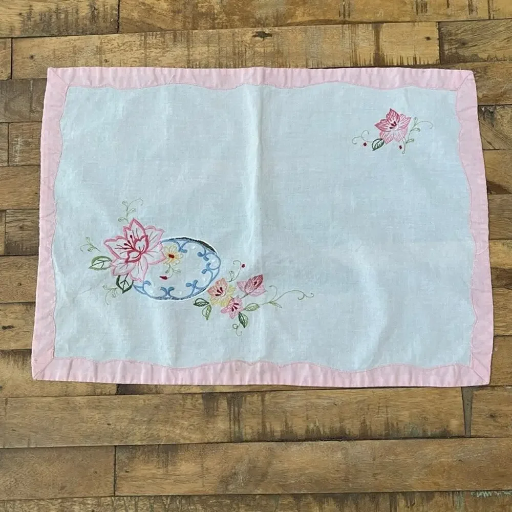 Vintage Floral Hand Embroidered Placemats Napkins Set Of 4 Pink Trim Border